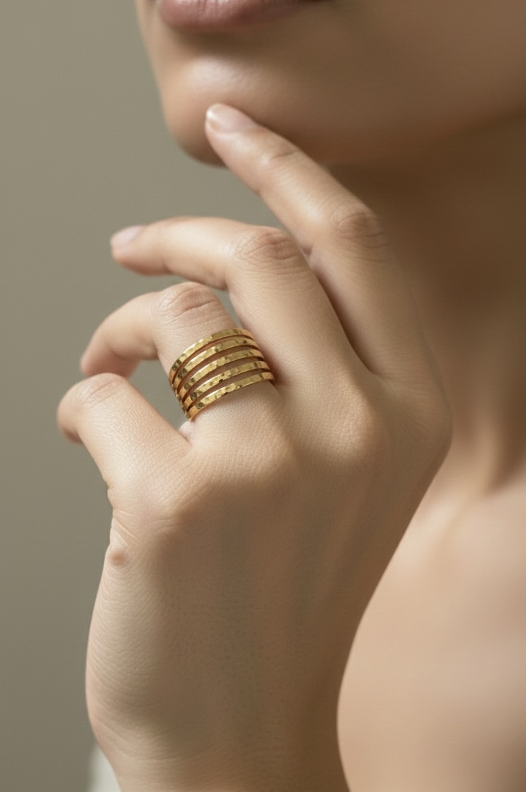 Golden Linear Stack Ring